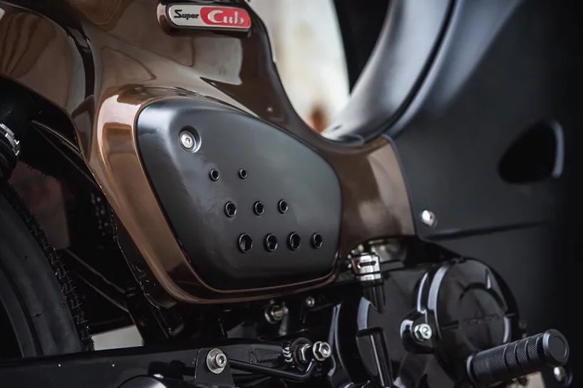 O motor monocilíndrico de 109 cc permaneceu inalterado