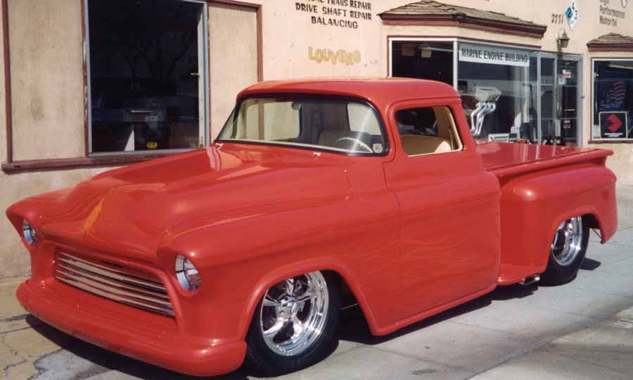 6. 1955 Chevrolet 3100 Custom Pickup, vendida por US $ 132.000 em 2006