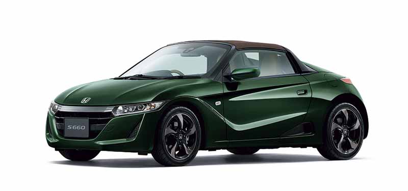 Honda S660, trata-se de um roadster cpm motorização central, do segmento kei-car, herdeiro da Mazda Az-1 , da Suzuki Capuccino e da Honda Beat dos anos 90.
