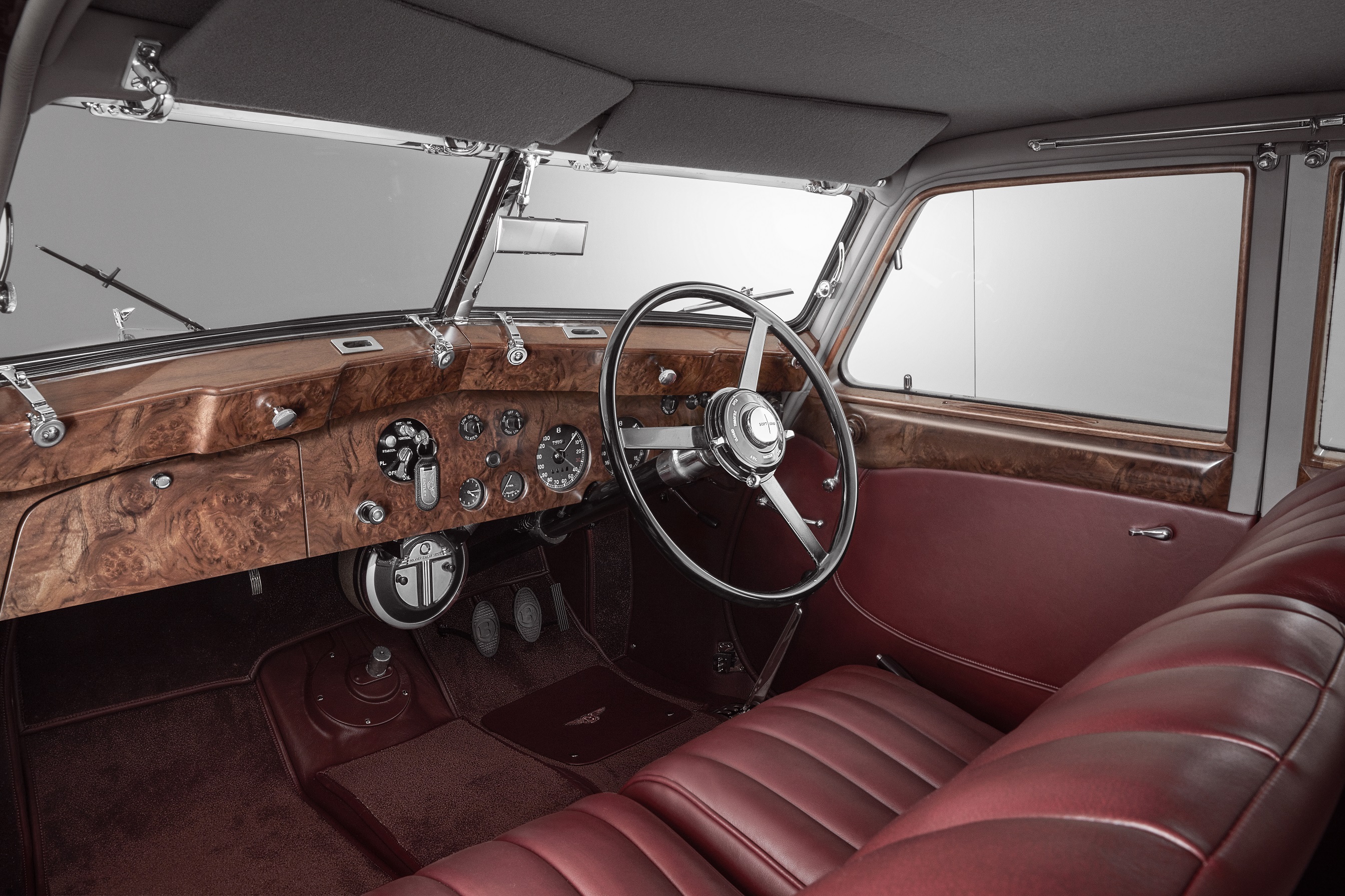 Bentley Corniche - foto: Divulgação