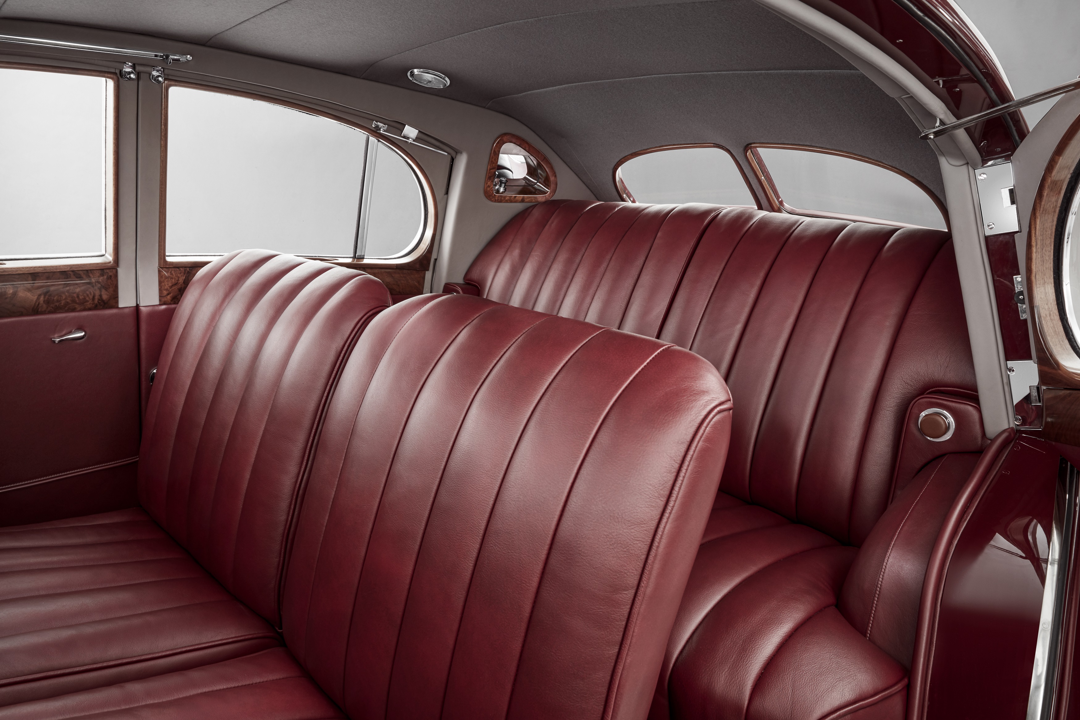 Bentley Corniche - foto: Divulgação