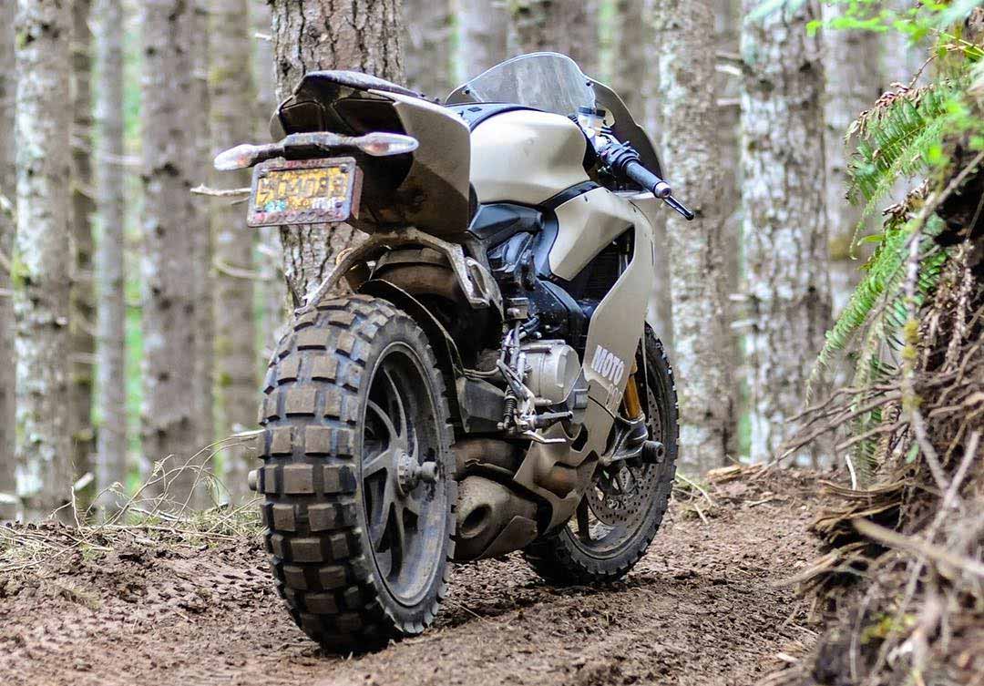 MotoCorsa decidiu dar ao Panigale 1199 uma nova pintura chamada "Tempestade no Deserto"