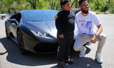 Homem oferece passeio de Lamborghini para menino de 5 anos que "roubou" carro da família