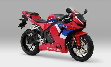 Honda revela a CBR 600RR no Japão