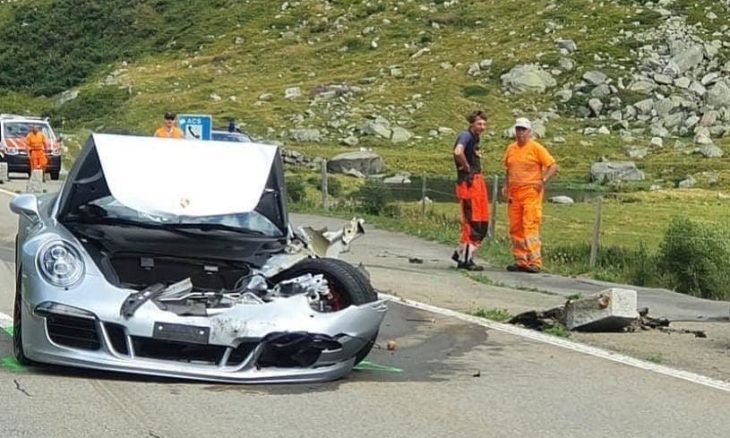 Acidente com Bugatti e Porsche causa prejuízo milionário na Suíça