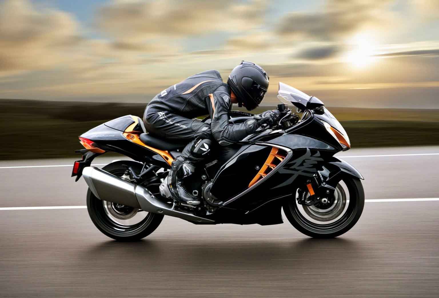 Suzuki lança a terceira geração da lendária hiper-desportiva Hayabusa por mais de R$ 125 mil. Foto: Divulgação