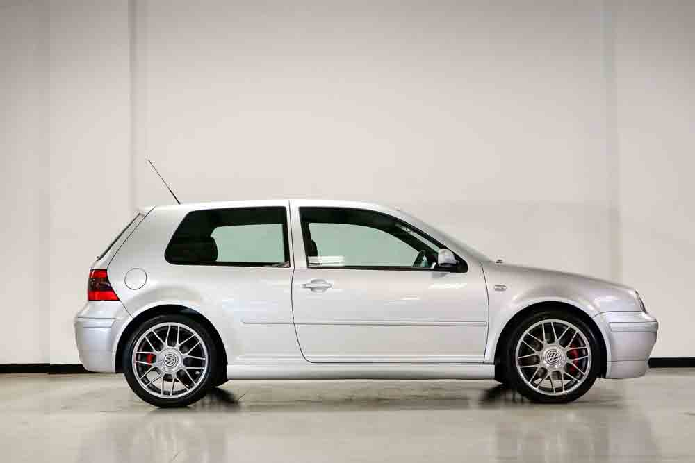 Volkswagen Golf GTI 2002 com apenas 12 km, será leiloado. Foto: Divulgação
