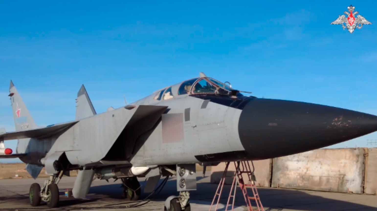 Vídeo mostra o trabalho da tripulação do MiG-31, o mais veloz caça em serviço na Guerra da Ucrânia