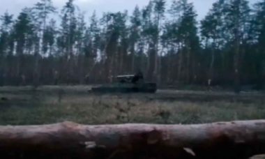 VÍDEO: BMPT "Terminator" mostra seu poder de fogo em Kremennaya na Ucrânia
