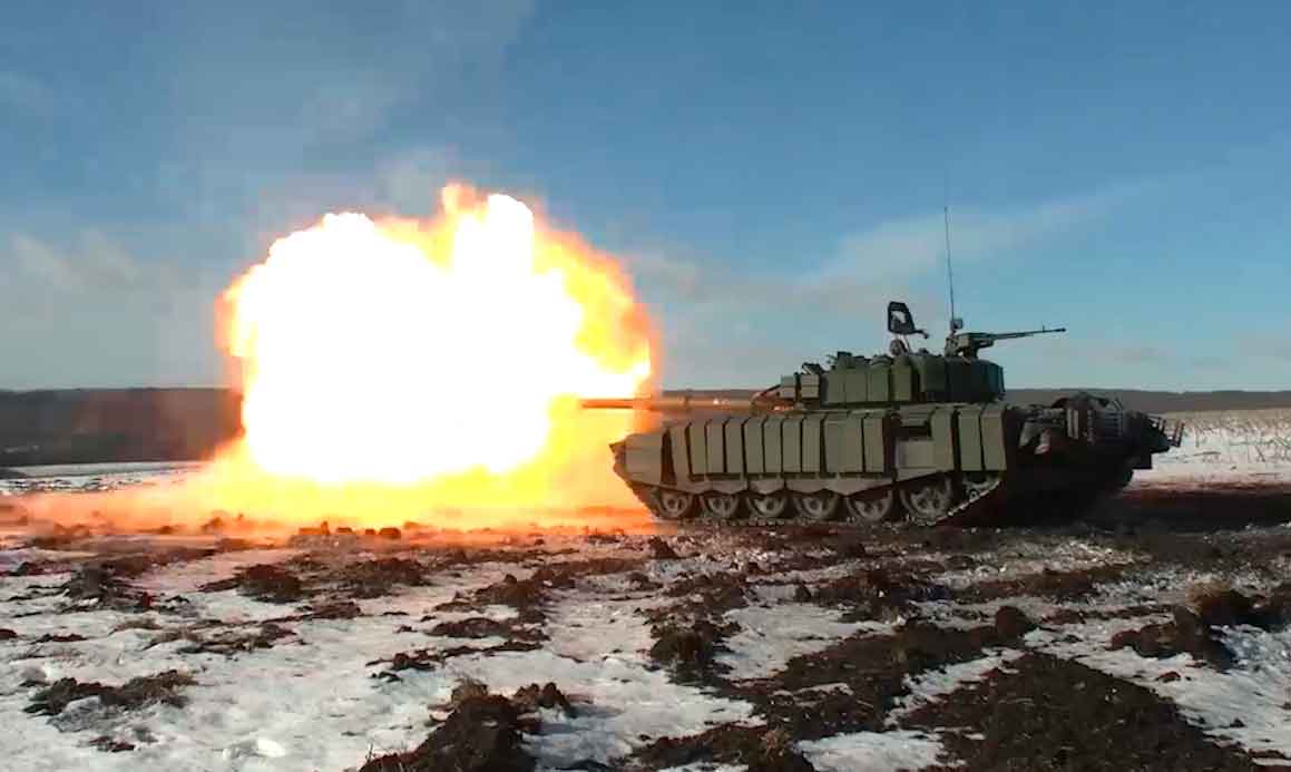 Vídeo mostra o ataque dos tanques T-90 russos as posições ucranianas em Kupyansk