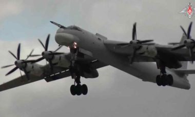 Rússia deixa seus grandes bombardeiros estratégicos em prontidão de combate