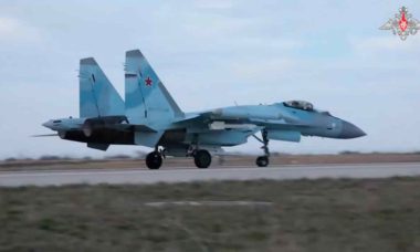 Vídeo divulgado pela Rússia mostra caça Su-35 destruindo aeronave ucraniana