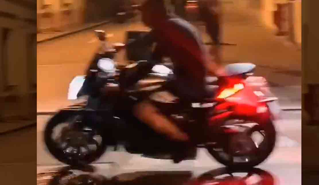 Vídeo: saqueadores roubam loja de motos e andam pelas ruas de Lyon na França. Foto: reprodução Twitter