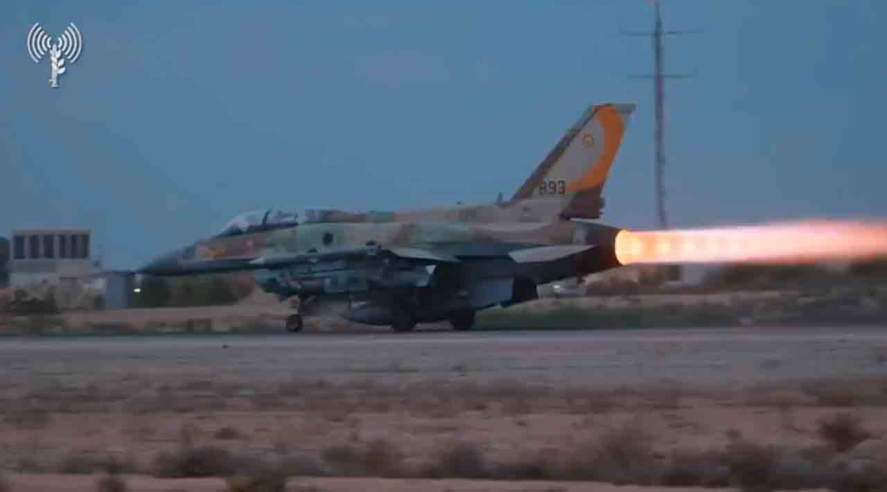Video: Israeliska flygvapnet släpper video som visar stridsflygoperationer. Bilder: Israeliska flygvapnet