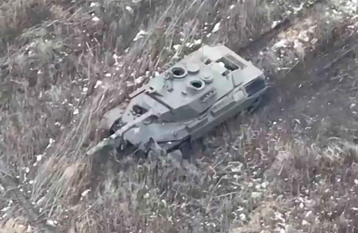 Vidéo montrant le premier Leopard 1A5 ukrainien détruit par les Russes. Photo et vidéo : Reproduction Telegram Военная хроника