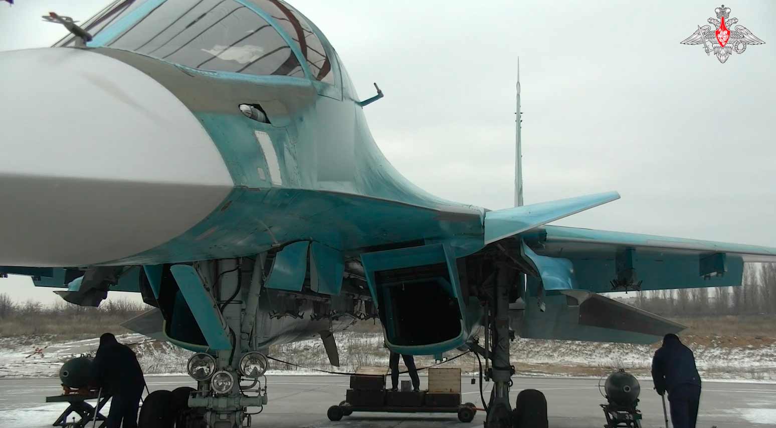 Video visar Su-34-bombplan med långdistansstyrda bomber. Foton och video: Reproduktion telegram t.me/mod_russia