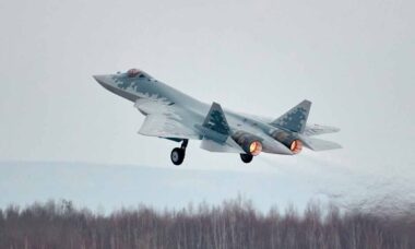 Su-57 . Fotos e vídeo: Telegram t.me/uac_ru