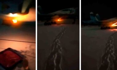 Vídeo mostra a suposta destruição de um bombardeiro tático Su-34 no aeródromo russo em Chelyabinsk. Vídeo e fotos Telegram t.me/DIUkraine