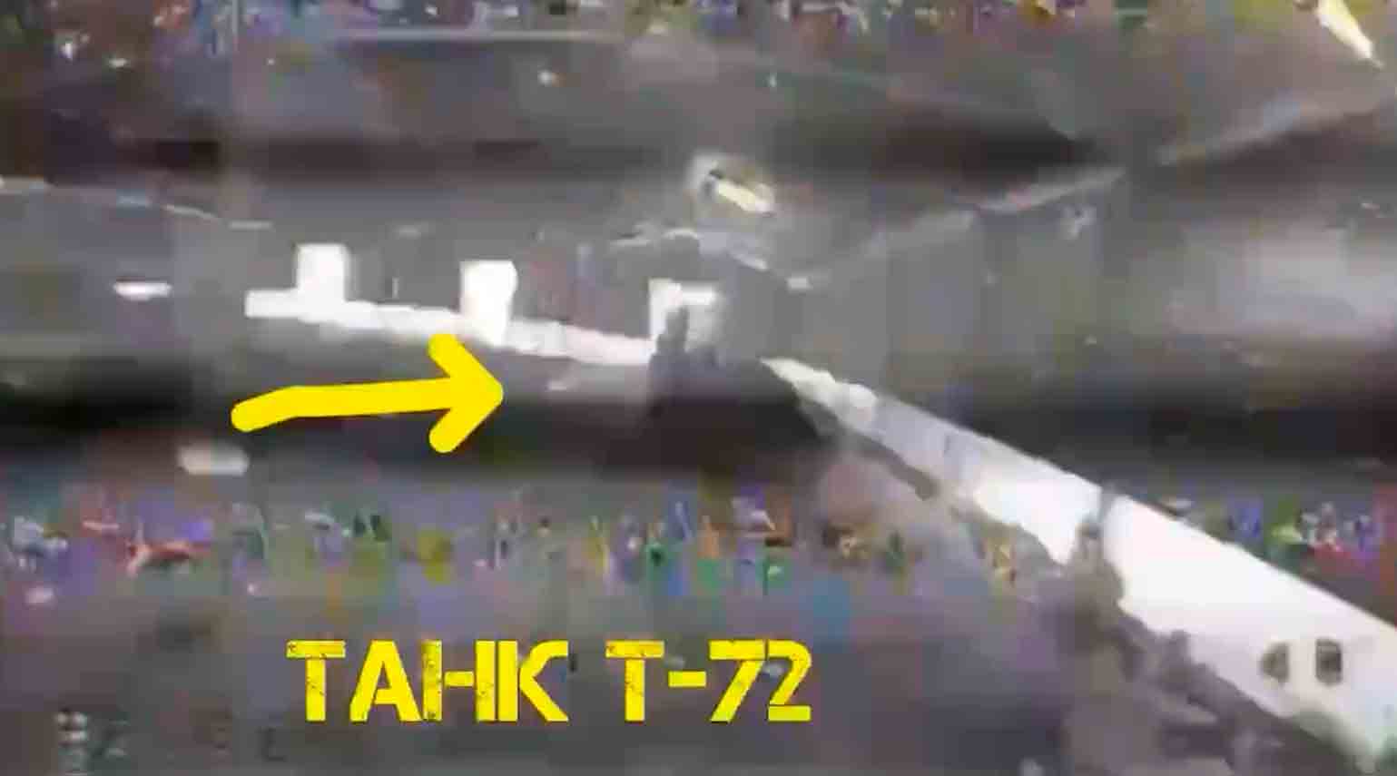 Ukrainske droner ødelægger parkeringsplads med russiske pansrede køretøjer parkeret