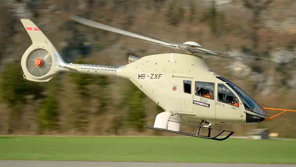 Vidéo : Prototype final de l'hélicoptère AW09 de Leonardo effectue un vol d'essai en Suisse. Source, photos et vidéo : Twitter @LDO_Helicopters