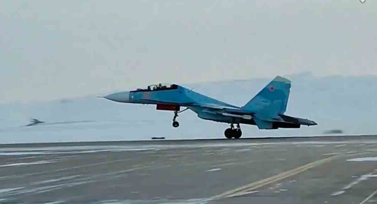 Due bombardieri strategici Tu-95MS delle Forze Aerospaziali Russe hanno effettuato un volo al confine con gli Stati Uniti