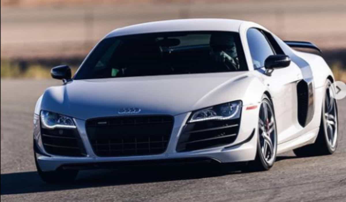 Audi surpreende e estender a produção do superesportivo R8 por grande demanda