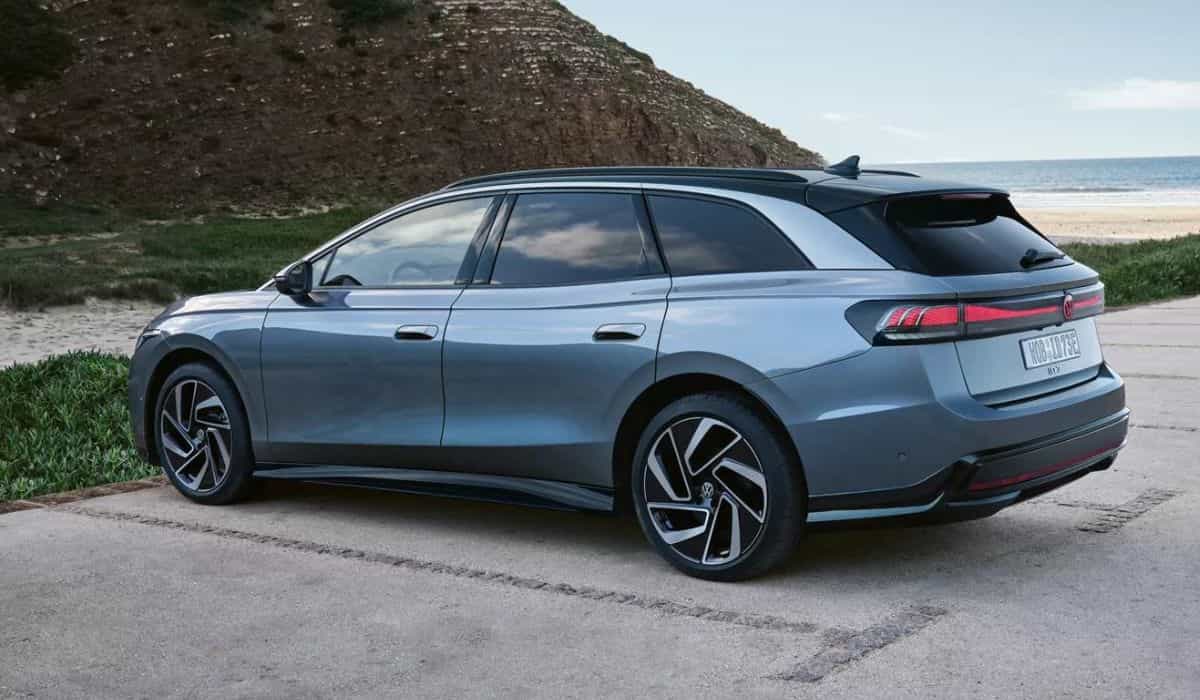 Volkswagen apresenta a ID.7 Tourer: första eldrivna kombin från märket