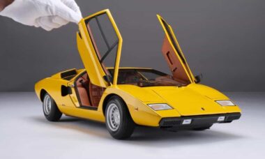 Réplica de Lamborghini Countach impressiona pelos detalhes minuciosos e preço