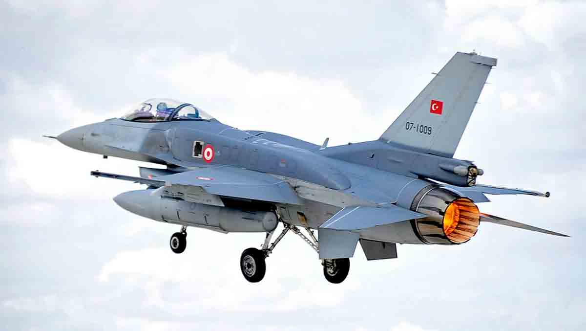 Turkin ostos 40 uudesta F-16-lentokoneesta ja 79 päivitetystä on hyväksytty. Kuva: Flickr