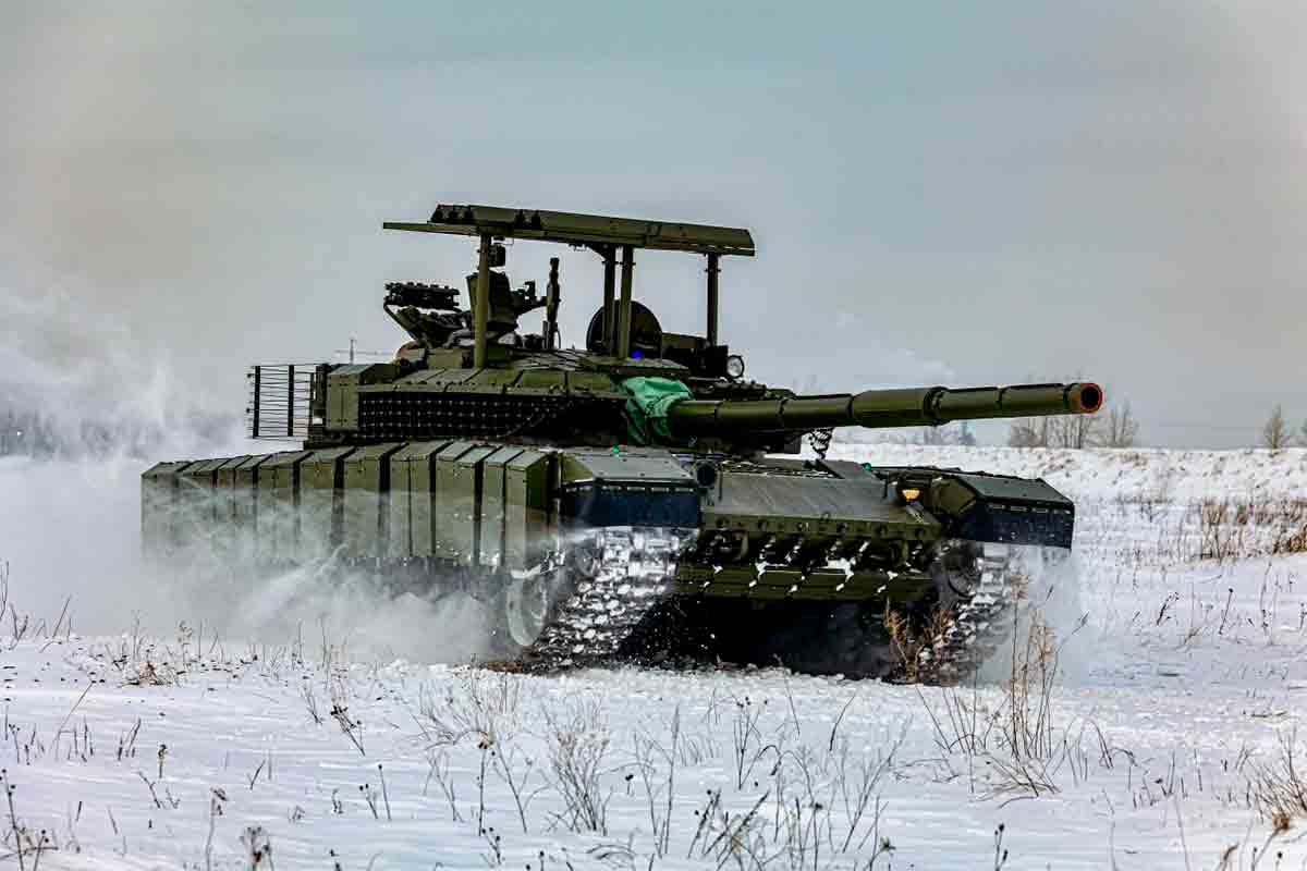 Video: Den russiske hæren mottar ny sending oppdaterte T-80BVM-tanks. Foto og video: Twitter Gjengivelse