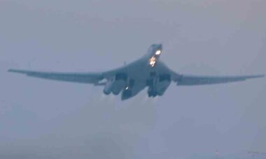 Vídeo: Bombardeiros estratégicos supersónicos russos Tu-160 realizam voo sobre o oceano Ártico. Foto: Telgram mod_russia