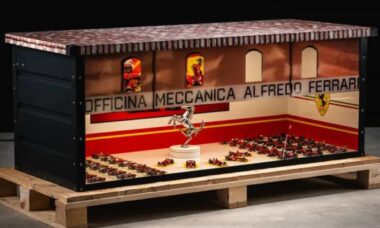Ferrari i miniatyr: En historisk och exklusiv samling av racerbilar går på auktion. Foto: Reproduktion Bring a Trailers officiella webbplats