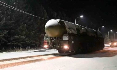 Rússia movimenta regimentos de mísseis balísticos em exercício de grandes proporções. Foto e vídeo: function.mil.ru