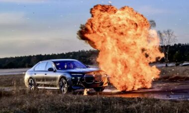 Escola de condução para carros blindados da BMW inclui explosões dignas de filmes