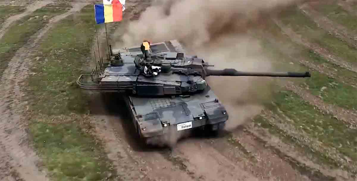 K2 Black Panther。写真とビデオ：Twitter @front_ukrainian