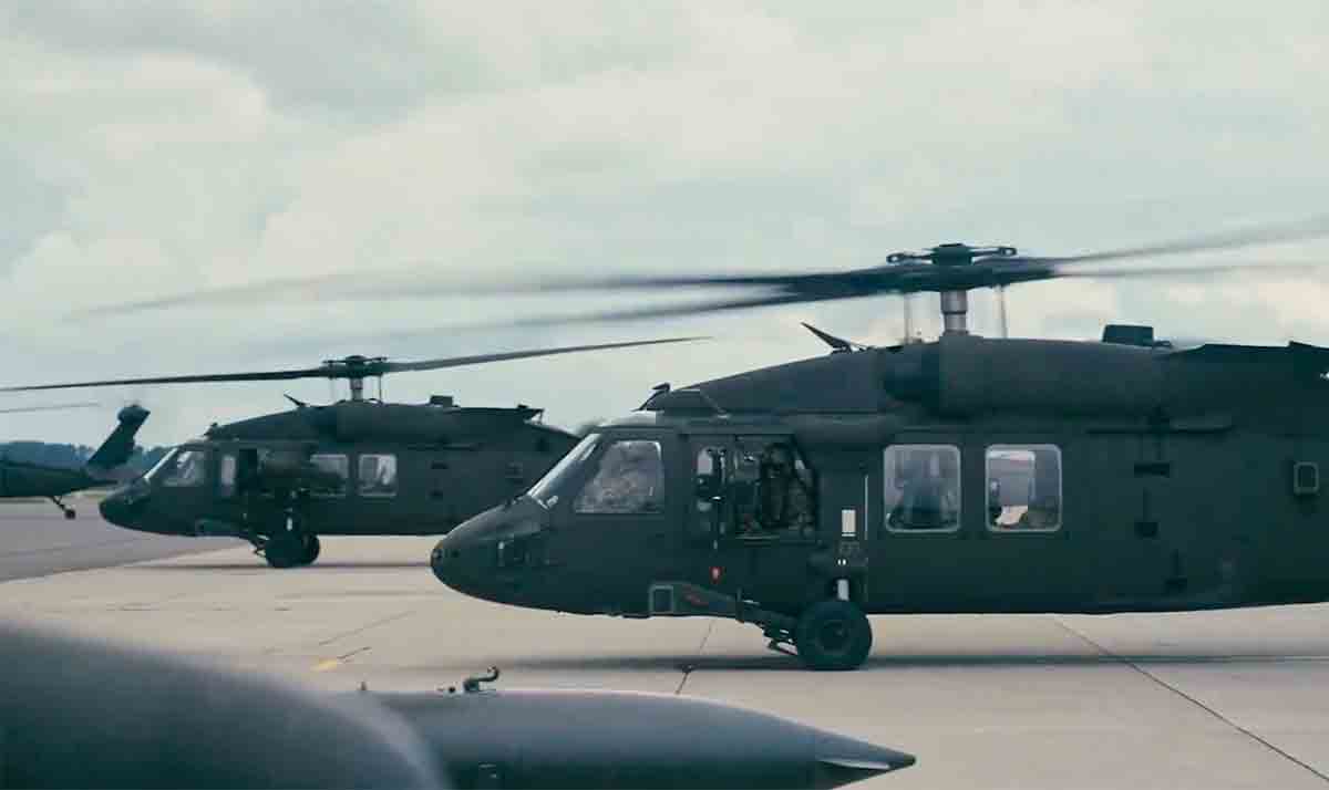 UH-60 Black Hawk. Foto och video: Twitter @LockheedMartin