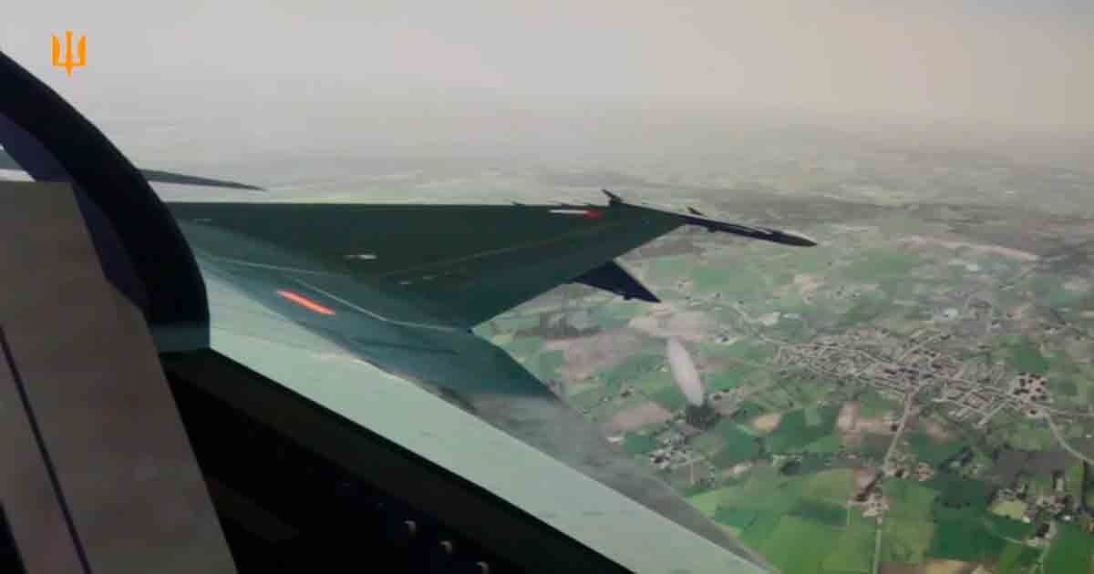 Video: Česká republika dodala Ukrajině simulátor stíhacího letounu F-16. Obrázky: Telegram / ComAFUA