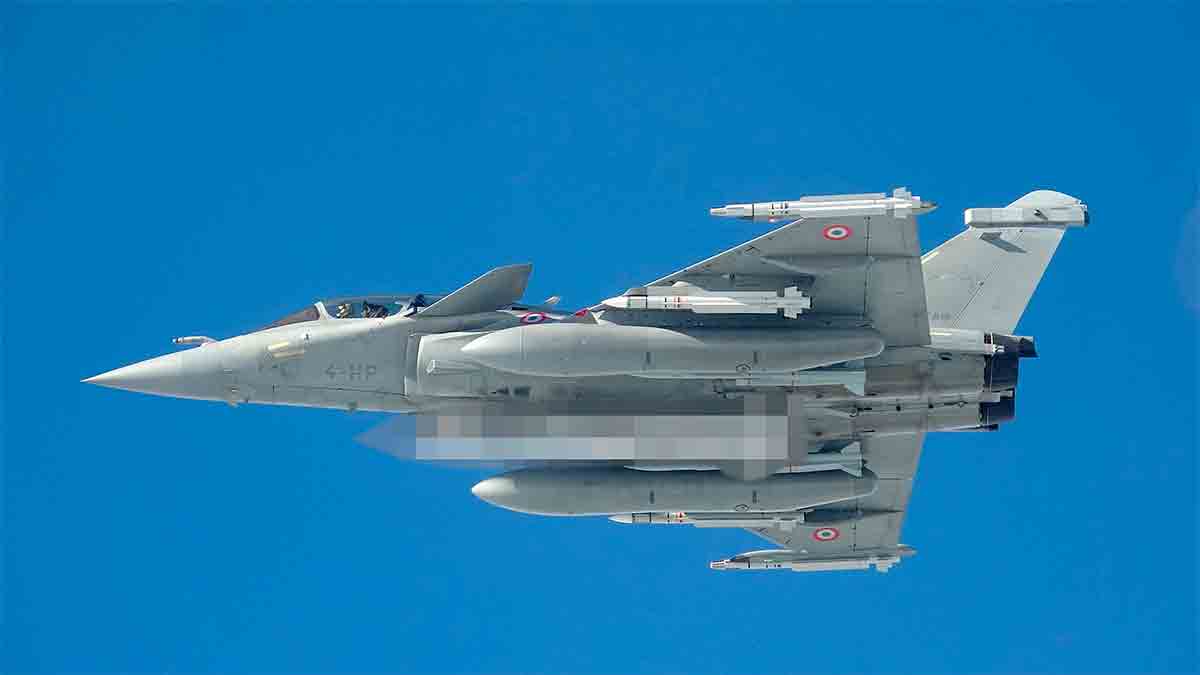 Rafale-jagerfly avfyrer oppgradert supersonisk atommissil ASMPA-R. Bilder: Reprodução Twitter @Armee_de_lair