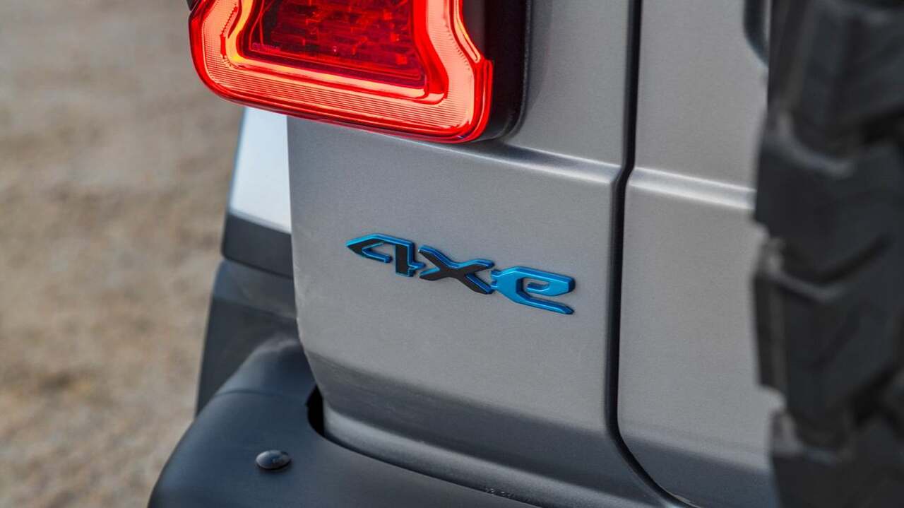 Jeep confirms Gladiator 4xe for next year; check details
