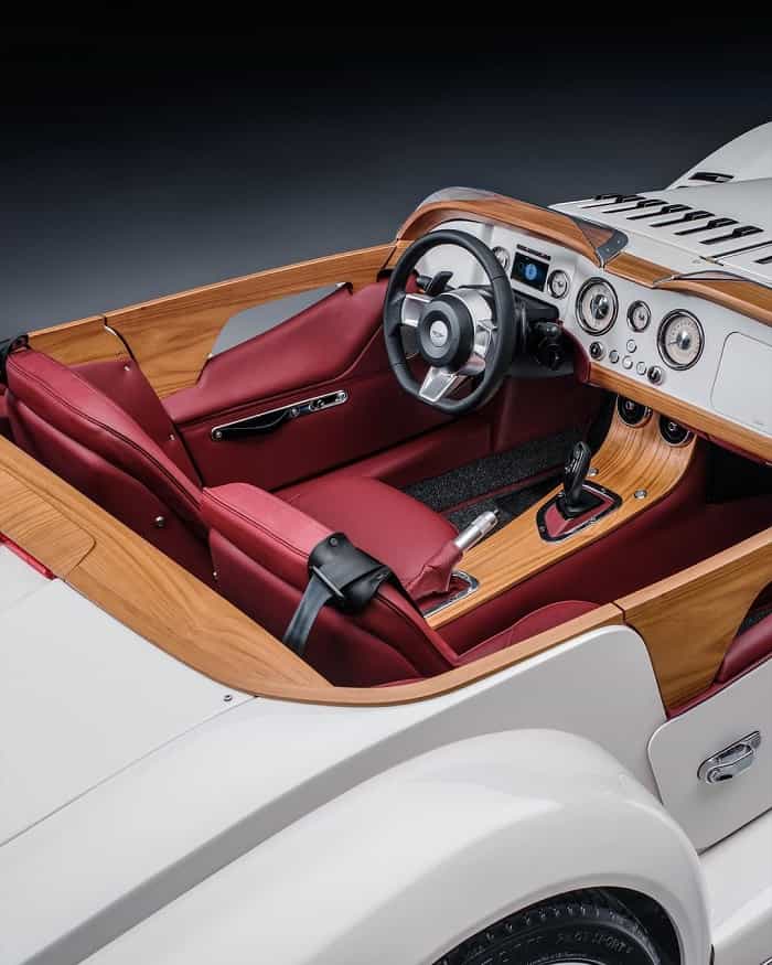 Pininfarina en Morgan bundelen krachten om speciaal model met retro-ontwerp te creëren (Instagram / @pininfarina_official)