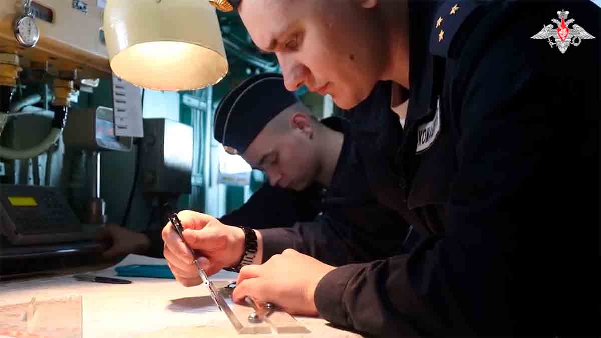 Nuklearbetriebene U-Boote der Nordflotte starten Raketen im Barentssee. Fotos und Video: t.me/mod_russia