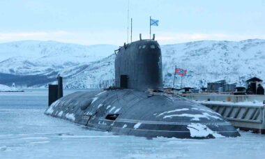 Submarinos Nucleares da Frota do Norte Realizam Lançamento de Mísseis no Mar de Barents. Fotos e vídeo: t.me/mod_russia