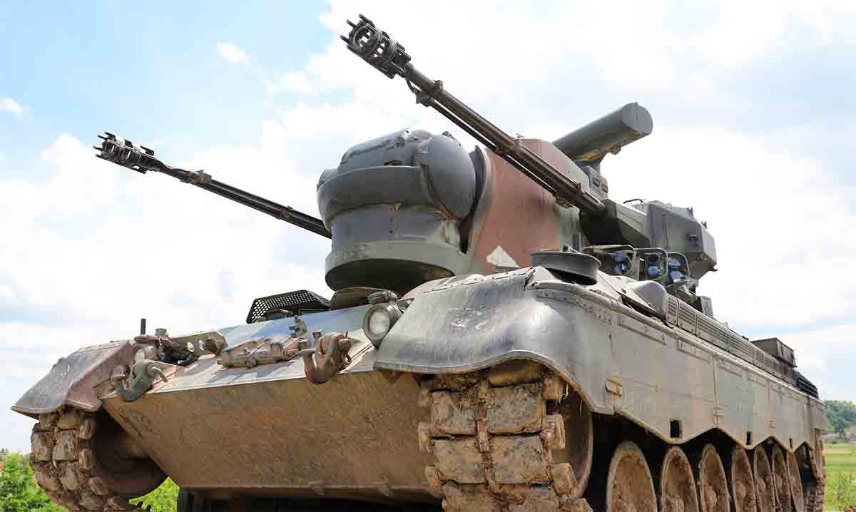 우크라이나가 요르단에서 미국이 구매한 게파드 방공 시스템을 수령. 사진 페이스북: 우크라이나 무장군의 공군