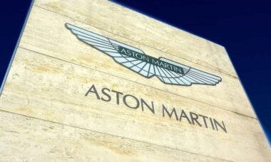 Aston Martin revela que 90% dos seus carros ainda circulam pelas estradas