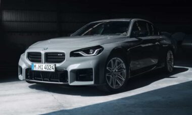 BMW lança o novo M2 Coupe 2024 com mais potência e melhorias
