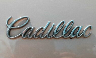 Cadillac pode estar desenvolvendo hipercarro de luxo, diz executivo da GM