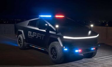 Tesla Cybertruck ganha versão adaptada para o uso policial com novos equipamentos
