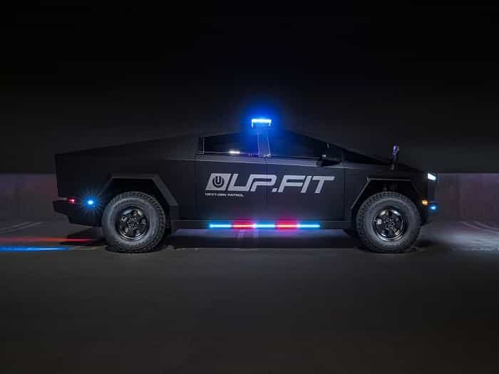 Tesla Cybertruck får tilpasset version til politibrug med nyt udstyr (Instagram / @unpluggedperformance)