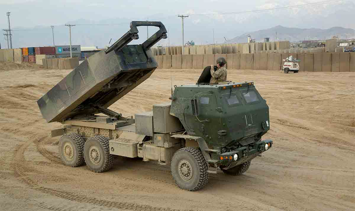 M142 HIMARS MLRS. Foto: Wikimedia