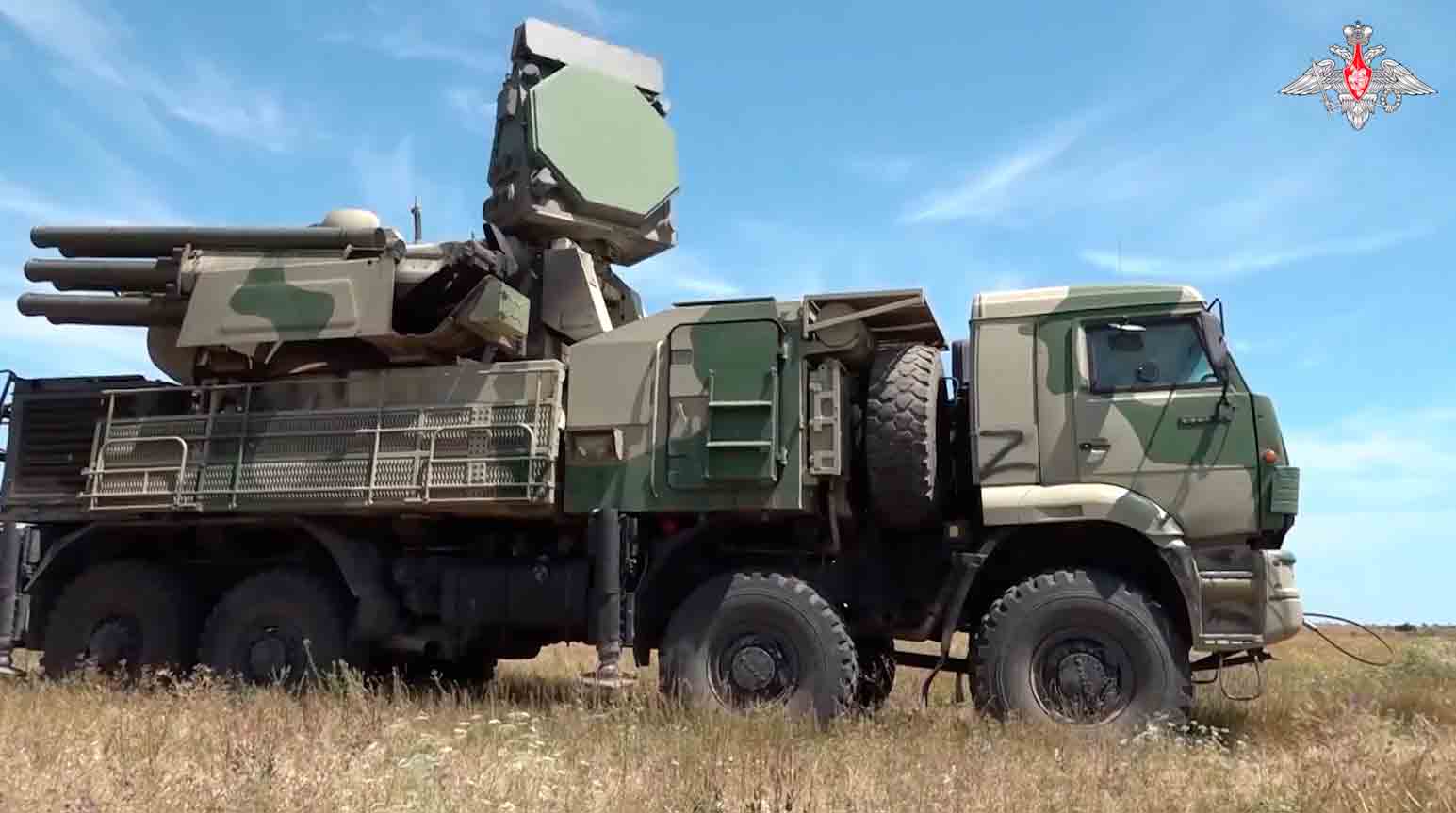 Rússia faz demonstração do sistema de defesa aérea Pantsir-S1 contra UAV ucraniano. Foto: Ministério da Defesa no Telegram t.me/mod_russia